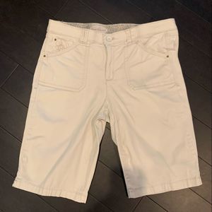 Gloria Vanderbilt tan bermuda Ladies' shorts, size 12p